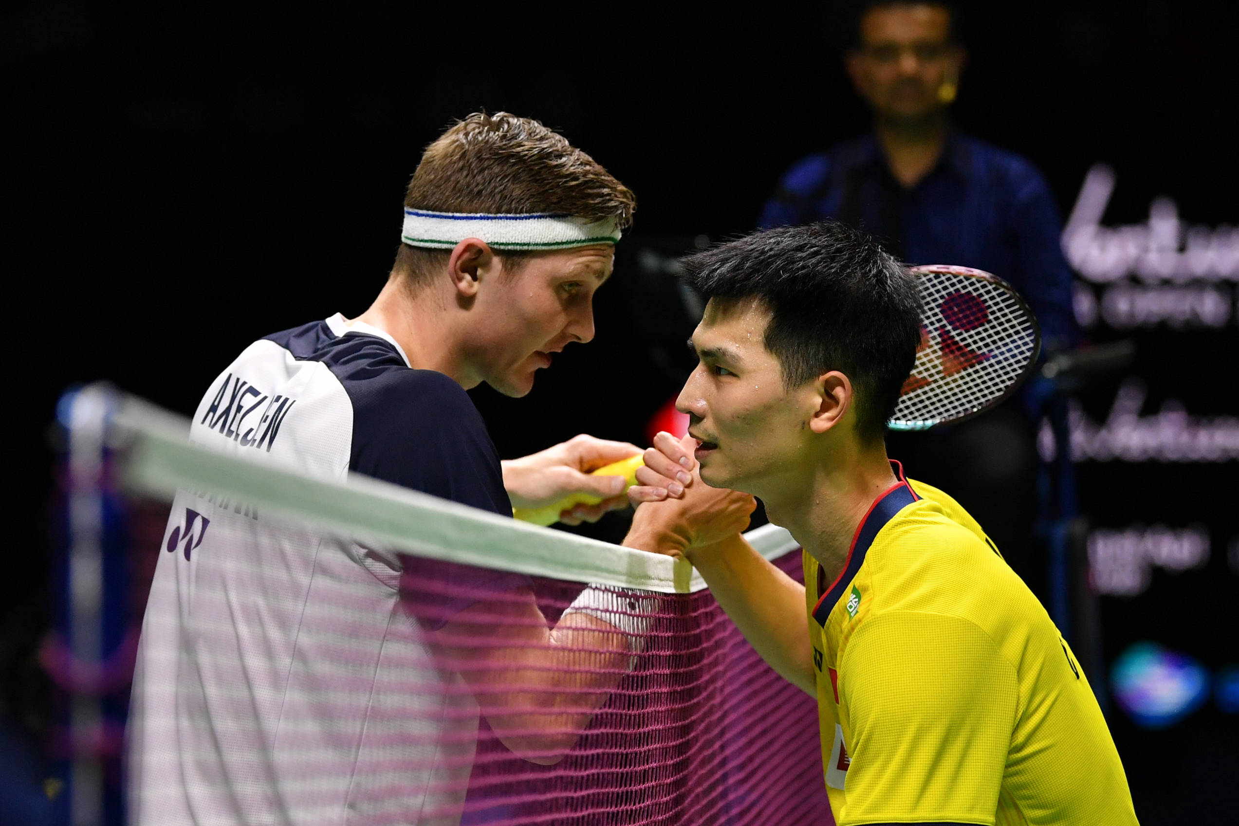 雷火电竞网址-泰国队轻取印尼队，安赛龙高光表现