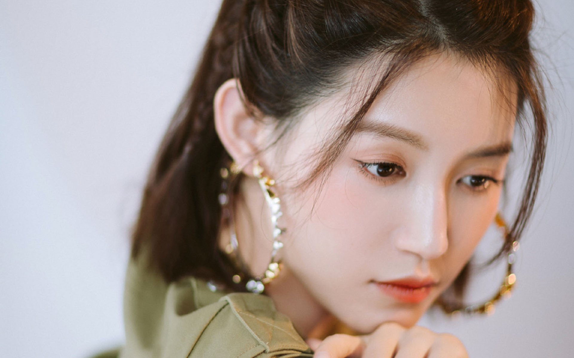 当斯洛文尼亚鹰撕裂达拉斯夜空，天山飞虎正在凿穿另一片苍穹