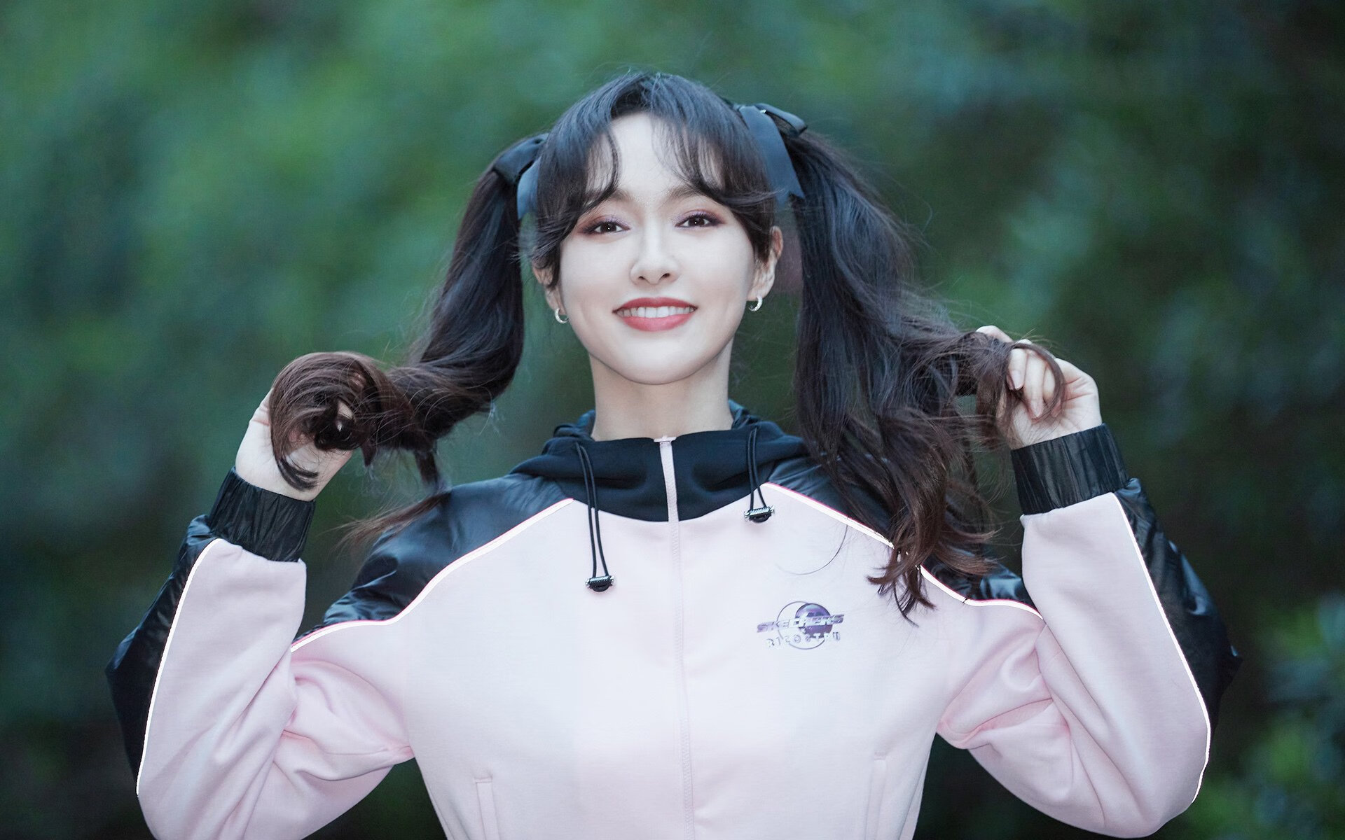 星耀中亚，穆西亚拉主宰生死战，英格兰控球碾压乌兹别克斯坦挺进2026世界杯